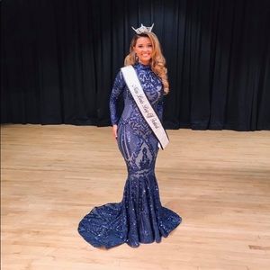 Royal blue sequins Juan Carlos Pinera evening gown!